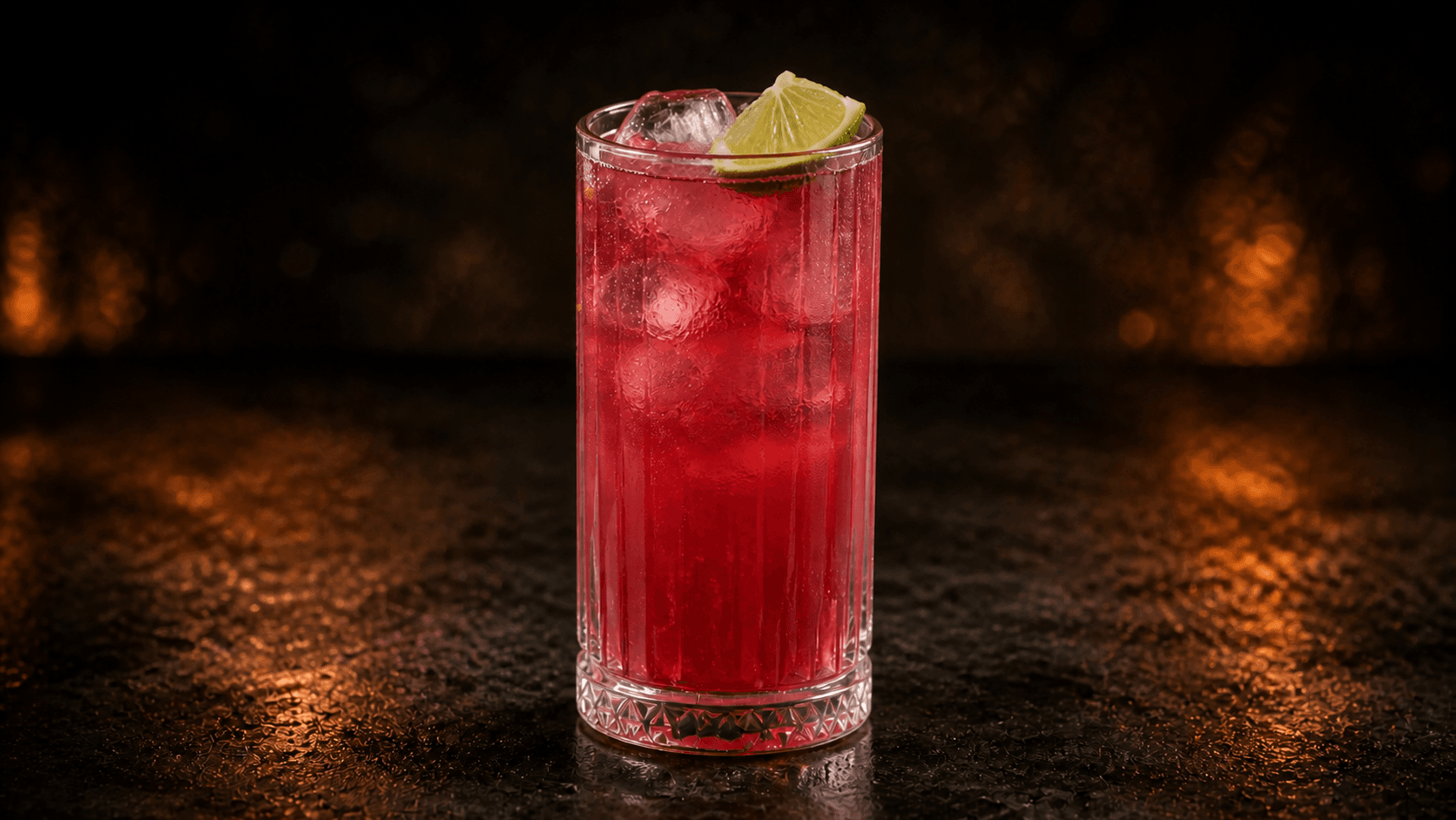 El Diablo i highballglas med lime.